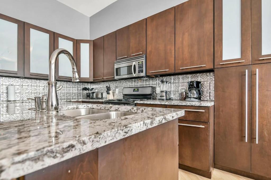 Lovely 2-Bedroom Unit In Springfriend Springfield Exterior photo